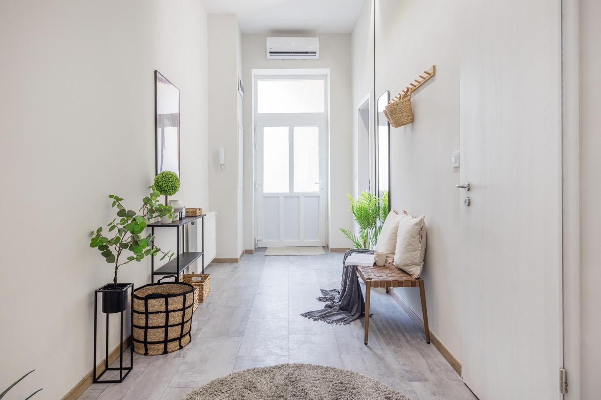 Central Budapest Oasis - Modern Charm, Timeless Comfort Екстер'єр фото